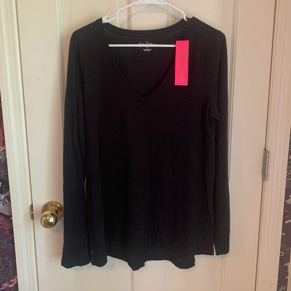 Women’s Lilly Pulitzer Black V-Neck Shirt